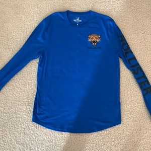 Men’s Hollister Long Sleeve t-shirt